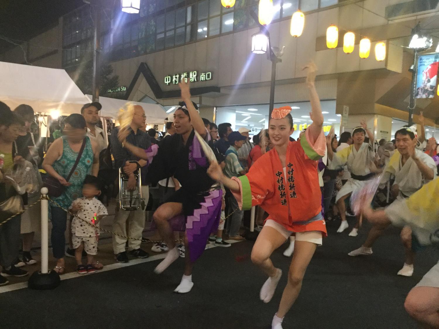 踊る阿呆に、見る阿呆！