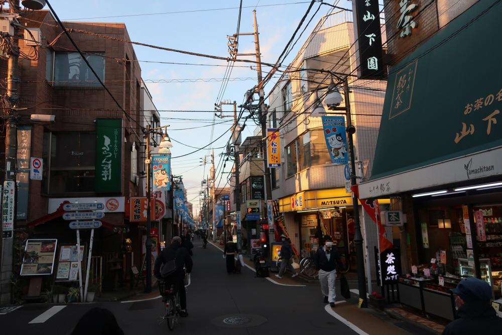 ニャンピーベンチ・中村橋商店街 2