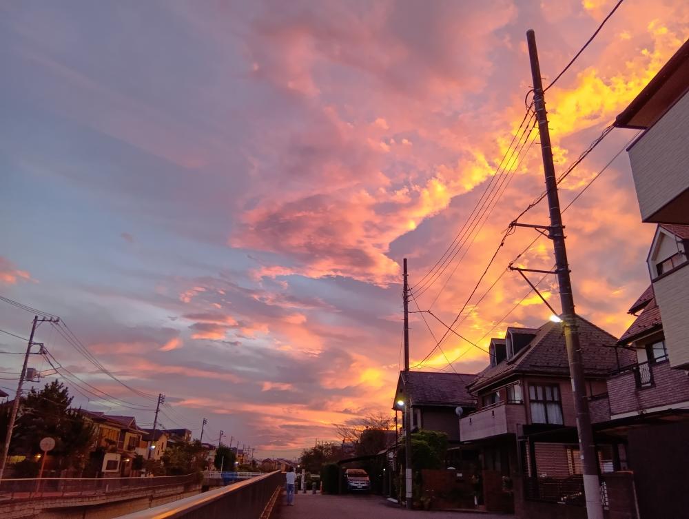 夕焼けとビル～石神井川から石神井公園駅方面～ 3